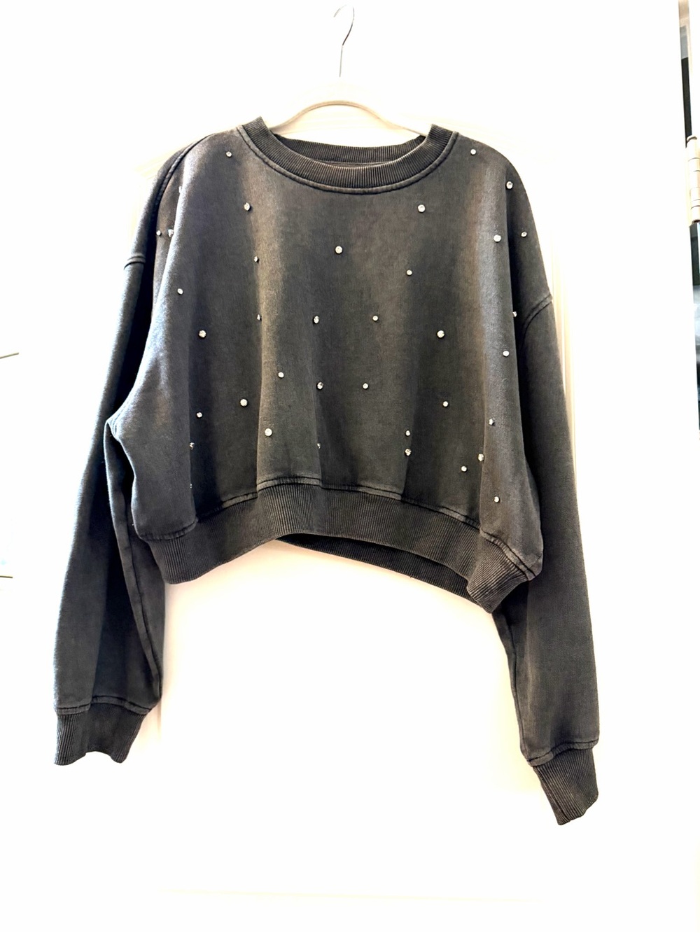 Lazy Sunday Cropped Crewneck Sweatshirt w Diamond Rhinestones. Loungewear. L